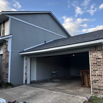 ZZ Gutter - Two colors exterior painting - Gutter Services Near Me - Houston, Texas ZZ Gutter - Two colors exterior painting - Gutter Services Near Me - Houston, Texas