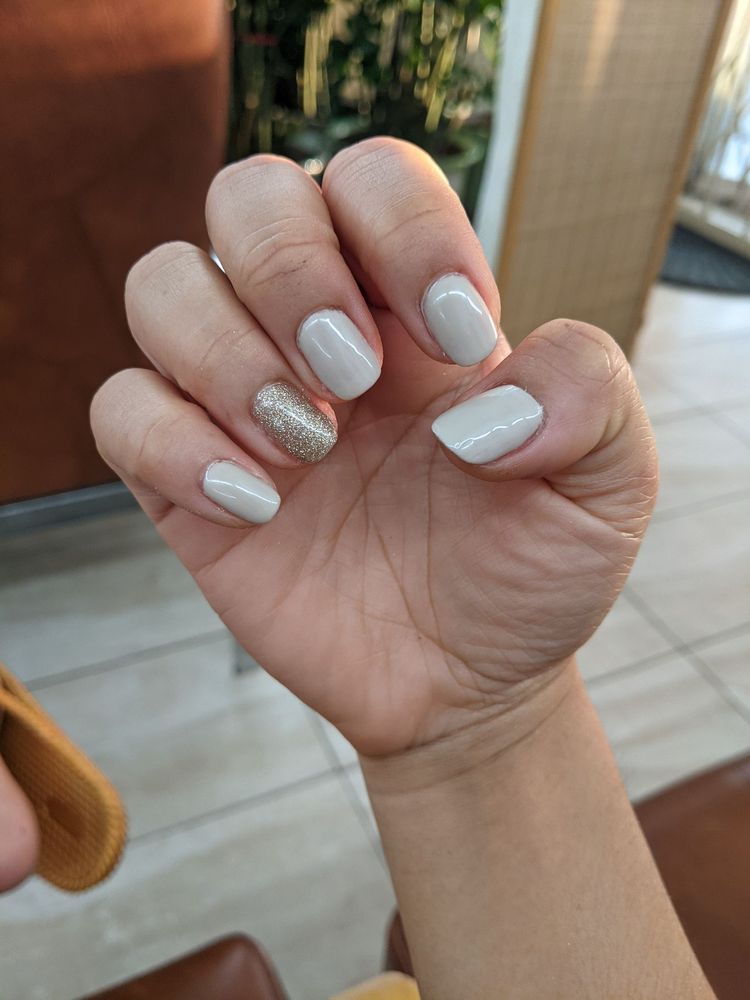 TOPLIGHT NAILS 13 Photos & 21 Reviews 1300 N Lake Ave, Pasadena, CA