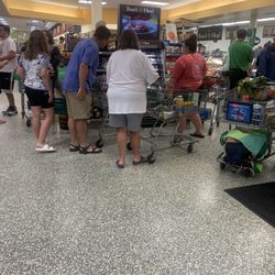 Publix Super Market- Saint Augustine - Line for deli.