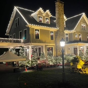 Holiday Light Installers - San Jose, CA - no job is too big or impossible for our crew. - Holiday Decorating Services Near Me Holiday Light Installers - San Jose, CA - no job is too big or impossible for our crew. - Holiday Decorating Services Near Me