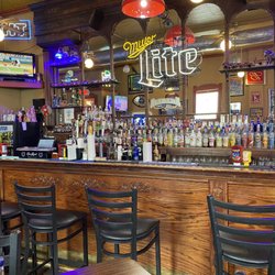 New Alabama Bar & Grill - Inside bar and grill