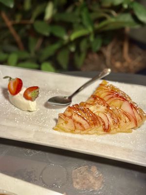 Alpin Bistro by null