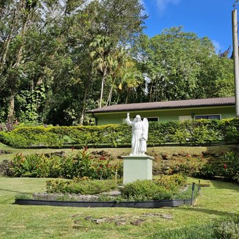 St. Anthony Retreat Center - Pass the angel... - Religious Organizations Near Me - Honolulu, Hawaii