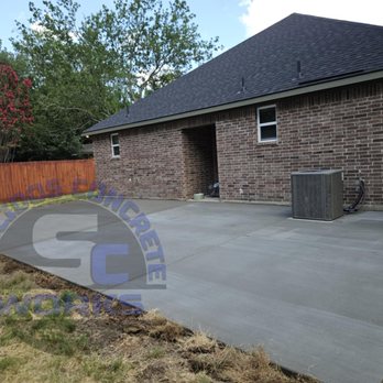 Salcidos Concrete Works - Broom finish concrete patio - General Contractors Near Me - Fort Worth, Texas Salcidos Concrete Works - Broom finish concrete patio - General Contractors Near Me - Fort Worth, Texas