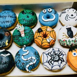 Top Donut - Halloween doughnut