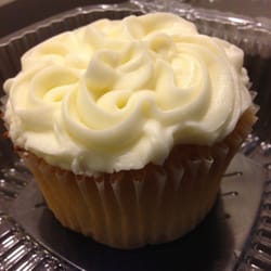 Piece of Cake - Vinings - White chocolate cupcake