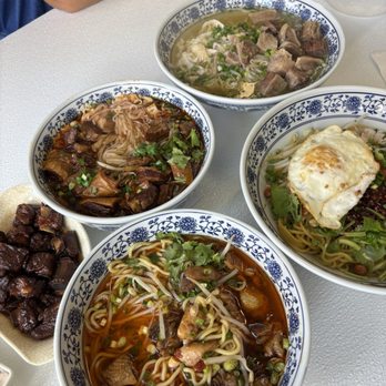 Daji Spicy Pavilion - The spread - Chinese Near Me - Honolulu, Hawaii