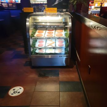 Fuddruckers - Burgers Near Me - Succasunna, New Jersey