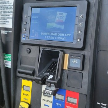 Speedway - a gas pump at a gas station - Convenience Stores Near Me - Lawrenceville, Georgia