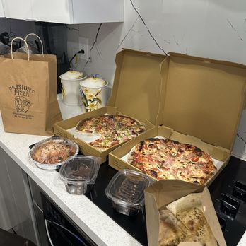 Passione Pizza - Food Trucks Near Me - Miami, Florida Passione Pizza - Food Trucks Near Me - Miami, Florida