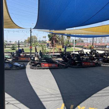 Golf n' Stuff - Go karts. - Amusement Parks Near Me - Norwalk, California