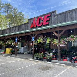 Crossroads Ace Hardware 