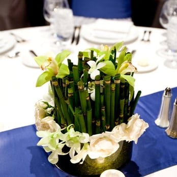 Flora Chicago - Low centerpieces. - Florists Near Me - Chicago, Illinois