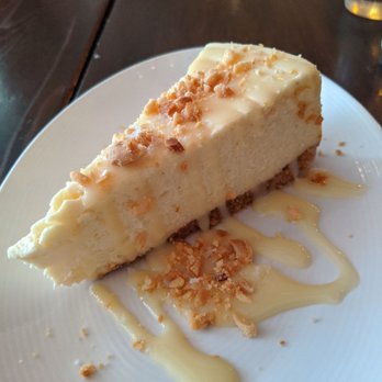 Bodega On Main - Tarta de queso (cheesecake) - Spanish Near Me - Vancouver, British Columbia