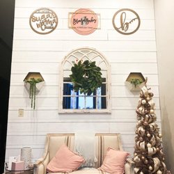 Bronzed Babes - Our gorgeous lobby where you can enjoy water & free wifi while you are waiting for your appointment.