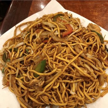 Eddie's Wok N Roll - House special Hakka chow mein - Thai Near Me - Mississauga, Ontario Eddie's Wok N Roll - House special Hakka chow mein - Thai Near Me - Mississauga, Ontario