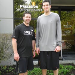 Precision Sports Performance - Chris Leck DPT, SCS with Oklahoma City Thunder player Nick Collison