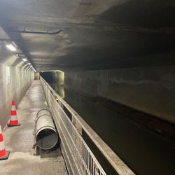 Musée des Egouts - Part of the sewer platform that you need to walk to access the second building.