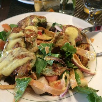 Blend - Salad with grilled chicken. - Latin American Near Me - Long Island City, New York