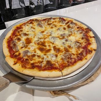 Pizzeria Ora - Chicago Style Pizza - Thin Crust Sausage. - Pizza Near Me - Chicago, Illinois Pizzeria Ora - Chicago Style Pizza - Thin Crust Sausage. - Pizza Near Me - Chicago, Illinois