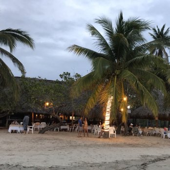 La Perla - Seafood Near Me - Zihuatanejo, GRO La Perla - Seafood Near Me - Zihuatanejo, GRO