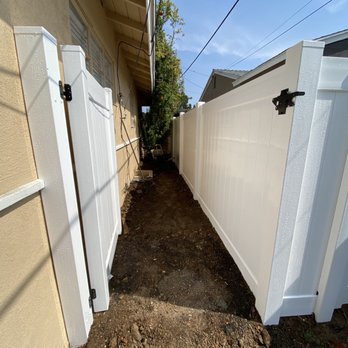 Hero remodeling 1 - a white fence and gate - General Contractors Near Me - Los Angeles, California Hero remodeling 1 - a white fence and gate - General Contractors Near Me - Los Angeles, California