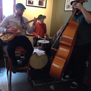 Devlin's - Sunday jazz - American Near Me - Brighton, Massachusetts