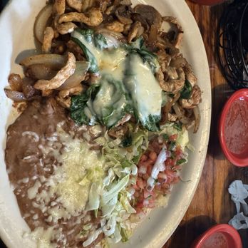 Fiesta Veracruz - Pollo jarocho - Mexican Near Me - Wilmington, Ohio