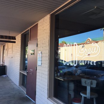 Cartel Roasting - View of the place from the front...it's hidden in an old apartment complex...number 101!!! - Coffee & Tea Near Me - Tempe, Arizona