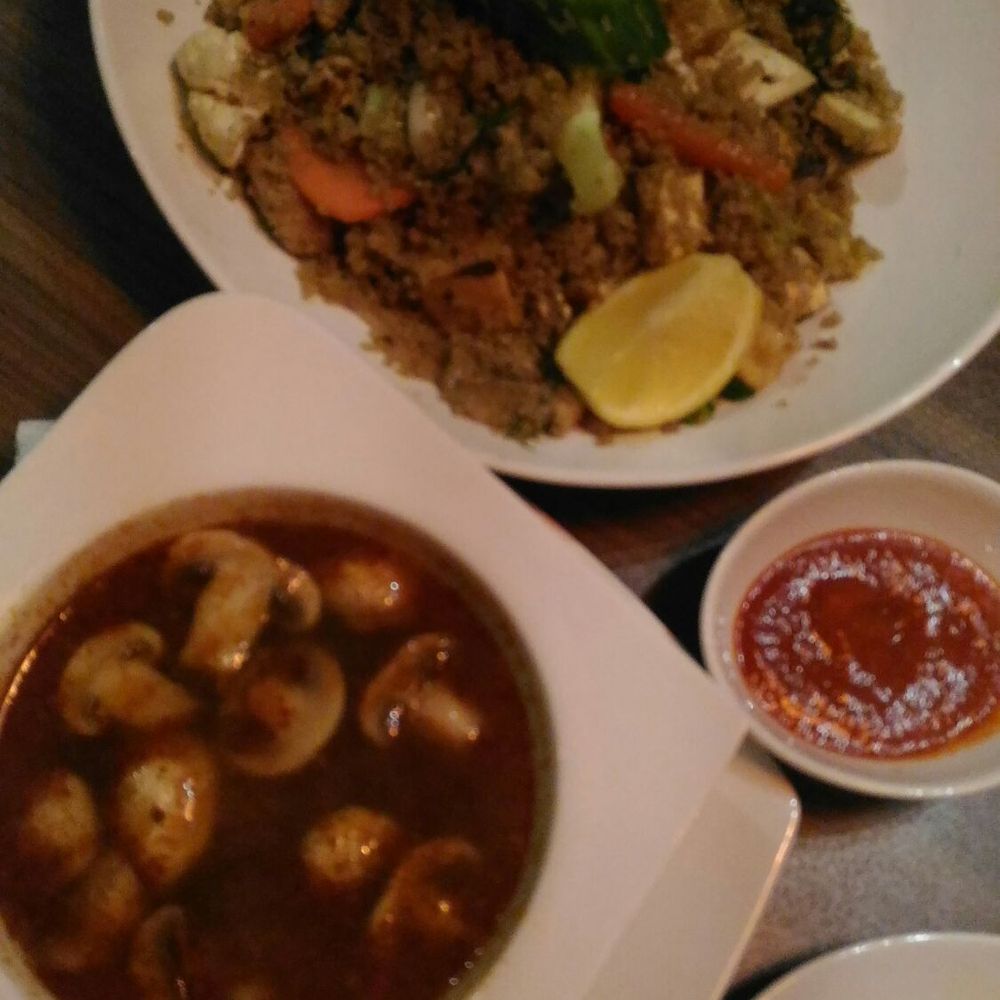 Thai Room - Fried Quinoa with Veggie, Mushroom Tom Yum Soup - Thai Near Me - Toronto, Ontario Thai Room - Fried Quinoa with Veggie, Mushroom Tom Yum Soup - Thai Near Me - Toronto, Ontario