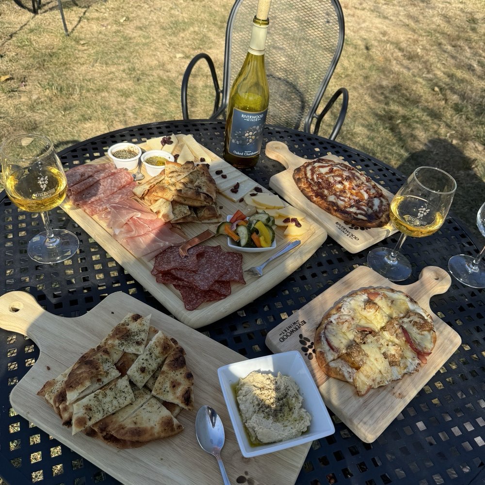 Riverwood Winery - Wineries Near Me - Rushville, Missouri Riverwood Winery - Wineries Near Me - Rushville, Missouri