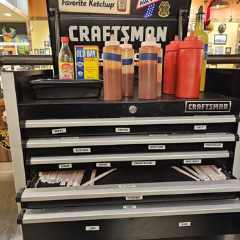 Mission BBQ - Extra sauces, lids , straws, etc. It's nicely hidden so you don't get a huge mess - Barbeque Near Me - Gurnee, Illinois
