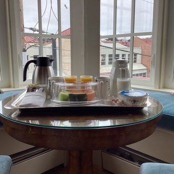 Spindrift Inn - Breakfast in bed! - Hotels Near Me - Monterey, California Spindrift Inn - Breakfast in bed! - Hotels Near Me - Monterey, California