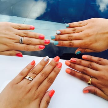 Nails Now - Gel manicure with friends - Nail Salons Near Me - Sunnyvale, California