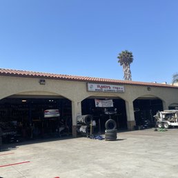 Exterior photo of Randy's Tires - Moorpark, California Exterior photo of Randy's Tires - Moorpark, California