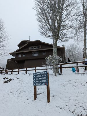 Beech Mountain Ski Resort by null