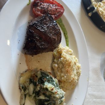 Halls Chophouse - Filet Mignon (8 oz.) - Steakhouses Near Me - Charleston, South Carolina