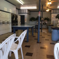 Larry's Locksmith Service - Nice and clean. Plenty of places to sit while you wait on your wash.