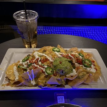 IPIC Fort Lee - Nachos Grande and Gingerale - Cinema Near Me - Fort Lee, New Jersey IPIC Fort Lee - Nachos Grande and Gingerale - Cinema Near Me - Fort Lee, New Jersey