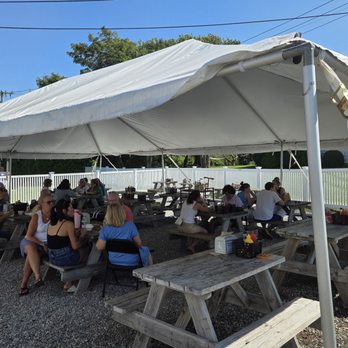 Liv's Shack - Outside seating. - Seafood Near Me - Old Saybrook, Connecticut