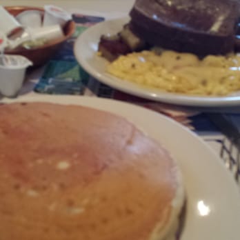 Breakfast Nook - Breakfast & Brunch Near Me - Bellingham, Massachusetts