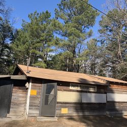 Pat Gee's Barbecue - That's the whole joint