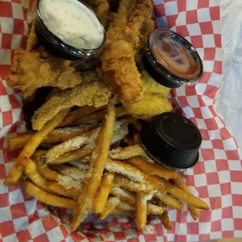 Red Claws Crab Shack - Chicken tenders, fried shrimp and fried Catfish basket - Cajun/Creole Near Me - Dallas, Texas Red Claws Crab Shack - Chicken tenders, fried shrimp and fried Catfish basket - Cajun/Creole Near Me - Dallas, Texas
