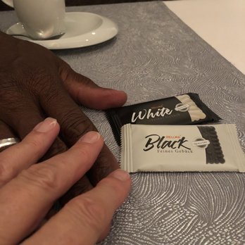 Artischocke - Extra für uns? Zum Espresso Black and White. - French Near Me - Montabaur, RP