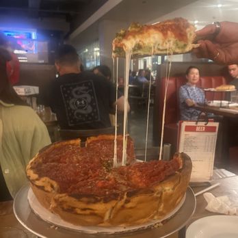 Giordano's - Small deep dish chicken and broccoli - Pizza Near Me - Chicago, Illinois Giordano's - Small deep dish chicken and broccoli - Pizza Near Me - Chicago, Illinois
