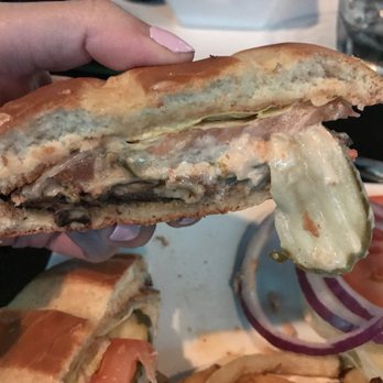 Xtadium - Ordered xtadium sauteed mushroom burger. Got a mushroom burger with like 3 pieces of mushroom. Oh, and they forgot the meat. - Lounges Near Me - Seattle, Washington