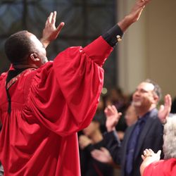Center of Praise Ministries - Praise God