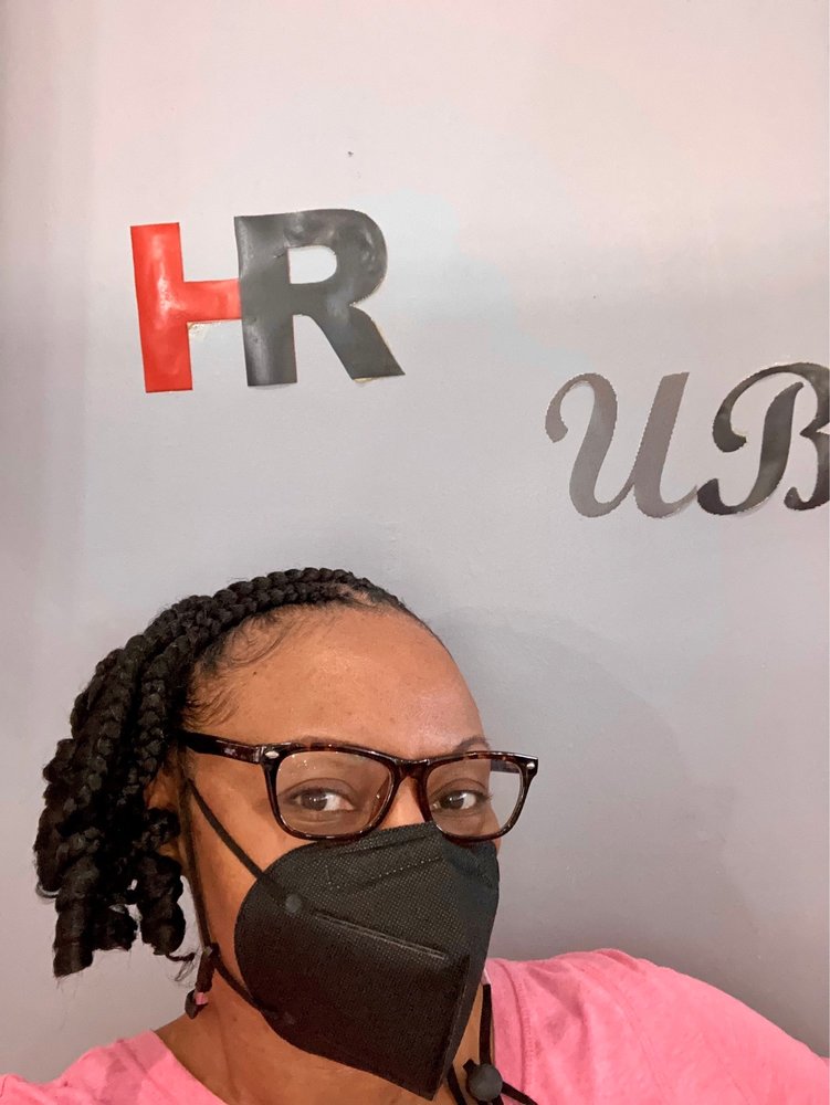 HAIR REFLECTIONS Updated October 2024 75 Photos 470 Knollwood St