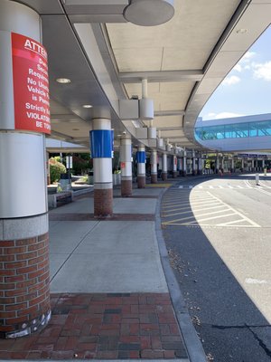 Manchester-Boston Regional Airport by null