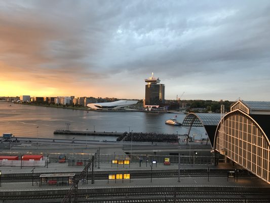 ibis Amsterdam Centre by null